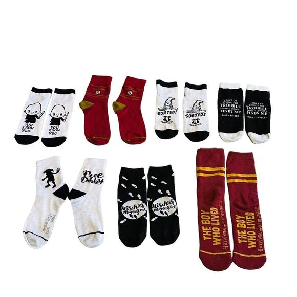 Set of 7 Harry Potter Socks - Picture 1 of 8